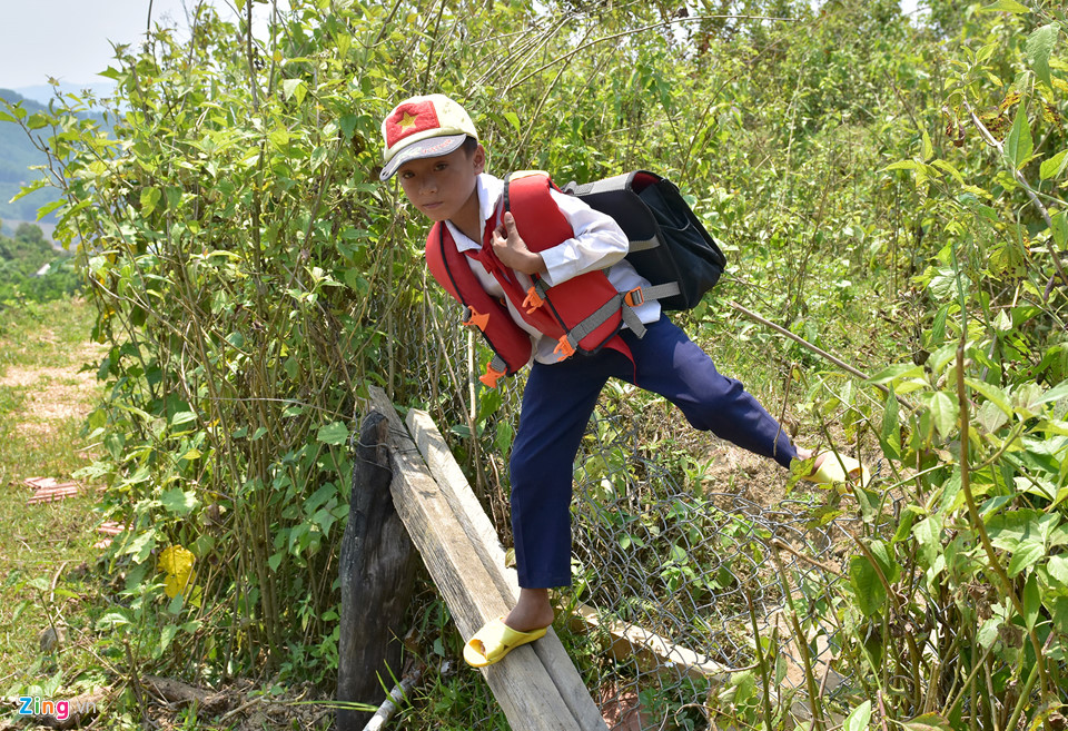 Tảo hôn, người phụ nữ 30 tuổi chuẩn bị vượt cạn lần thứ 6